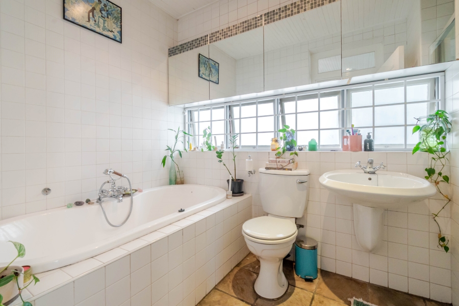 2 Bedroom Property for Sale in Tamboerskloof Western Cape